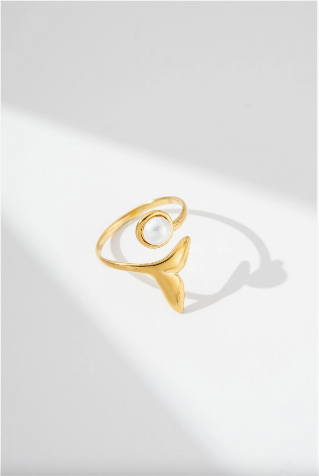 Bague queue de sirène perle ajustable acier inoxydable dorée