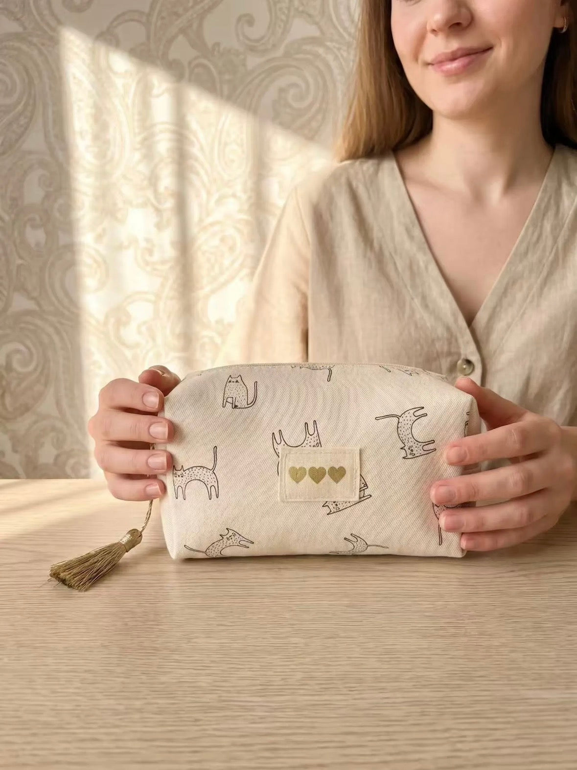 Pochette Trousse toilette 16x9x9 cm chats cœurs avec petits coeurs