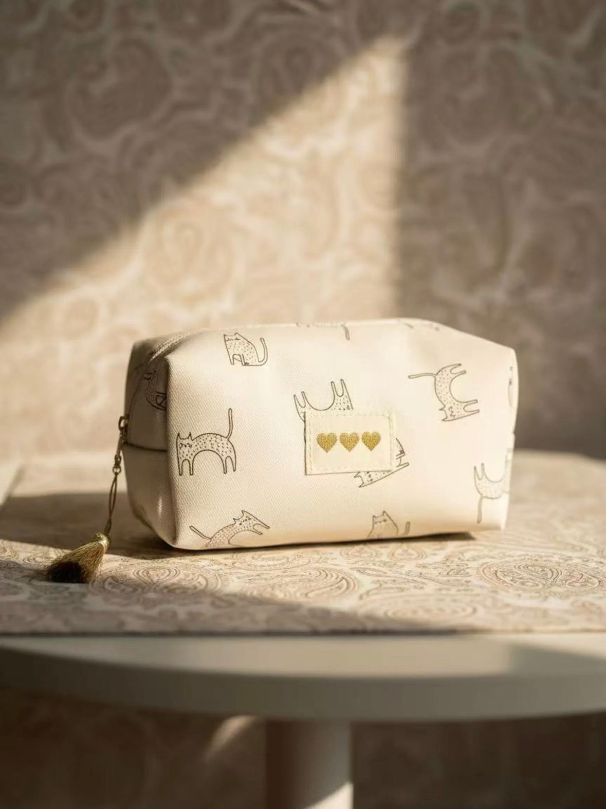 Pochette Trousse toilette 16x9x9 cm chats cœurs avec petits coeurs