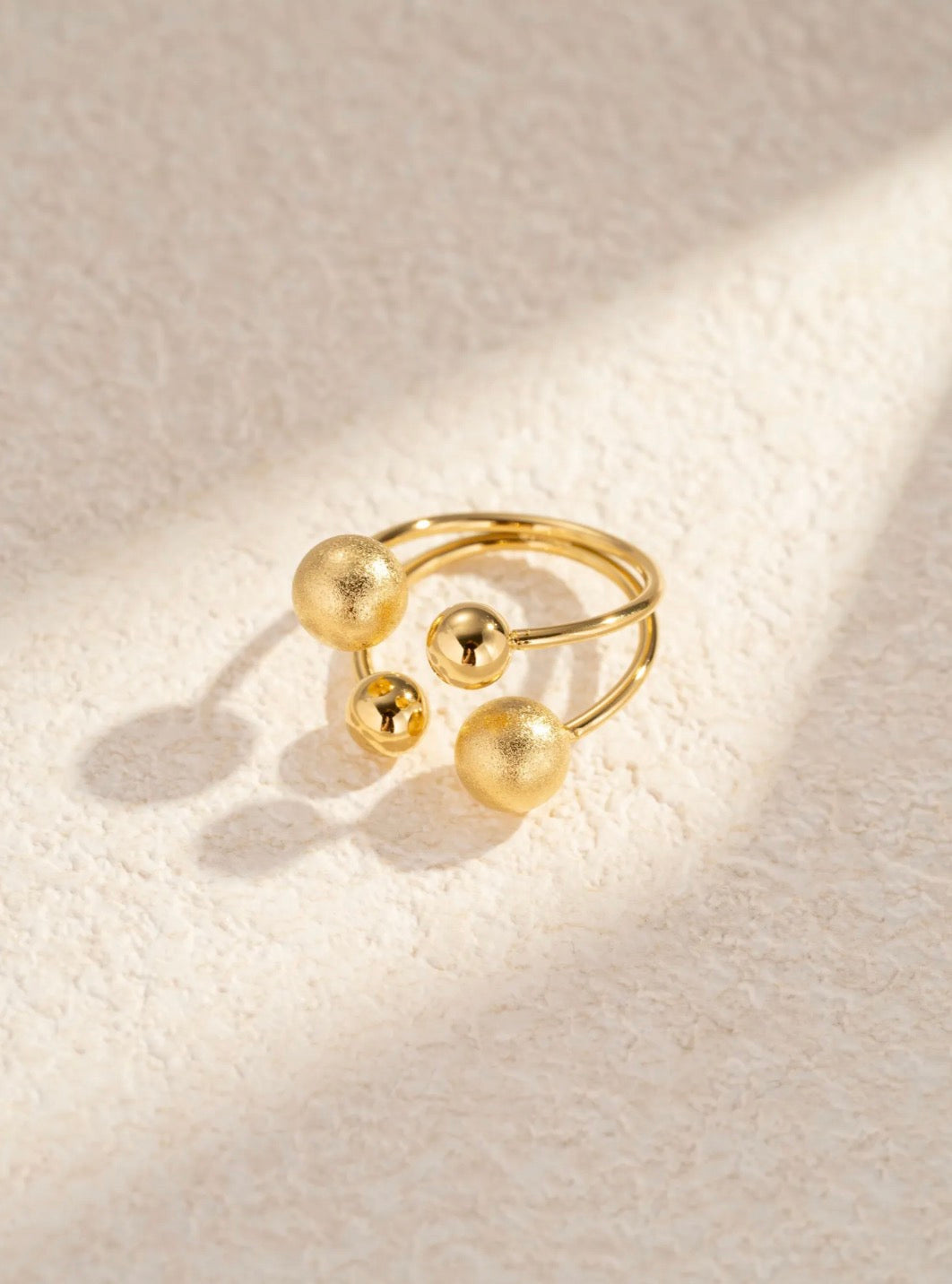 Bague ajustable acier inoxydable boule texturée élégante